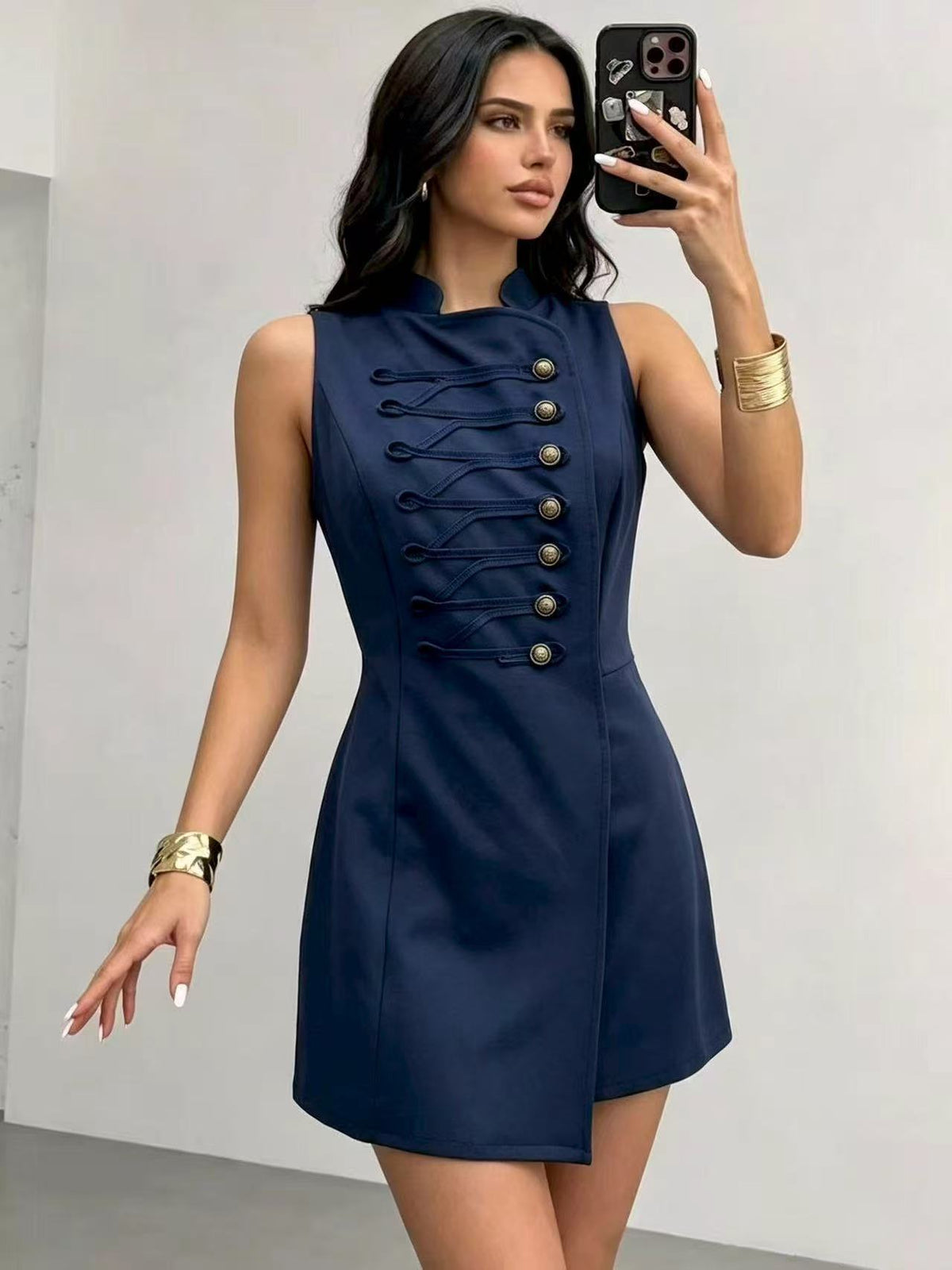 VESTITO