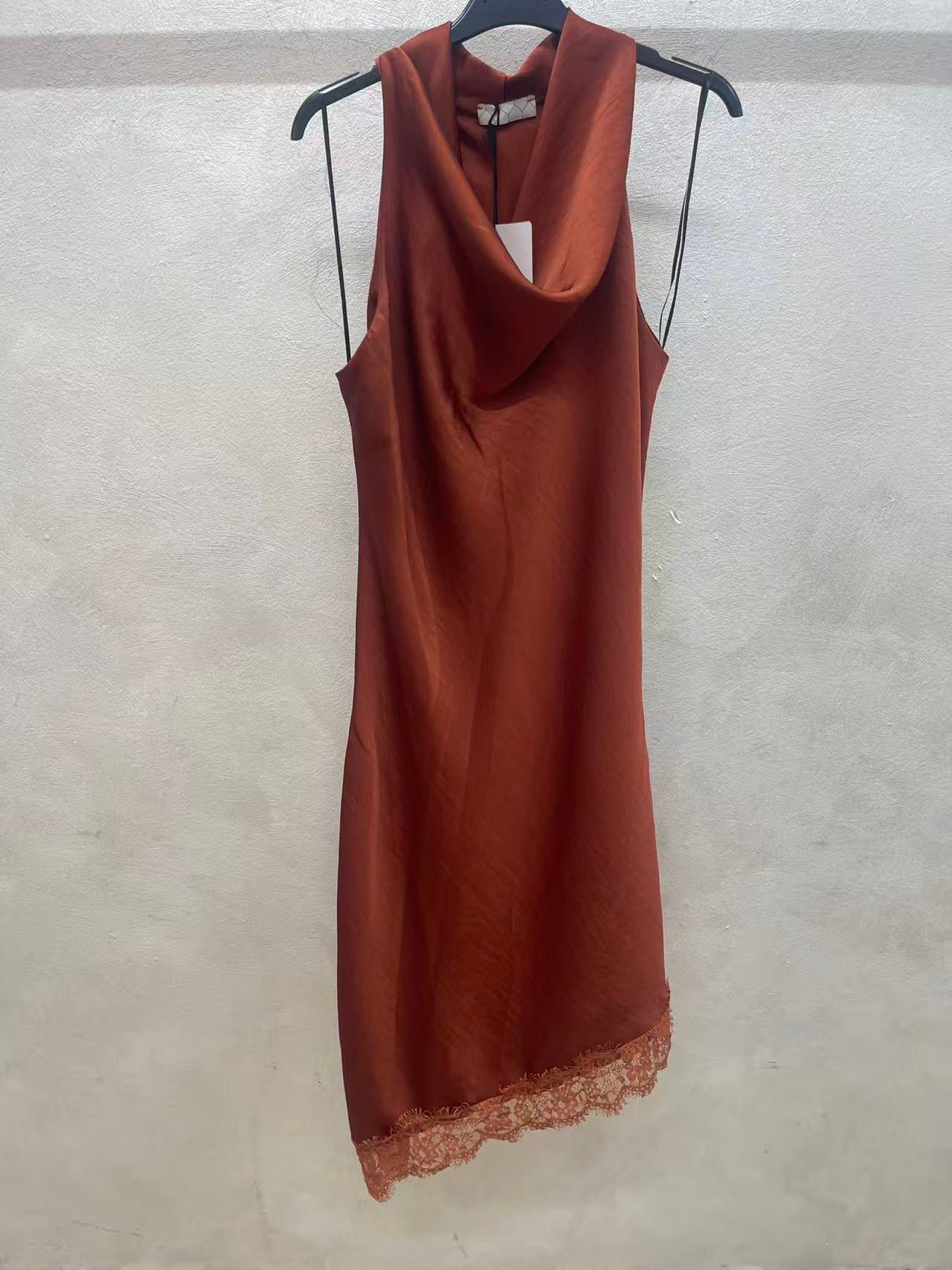 Vestito raso